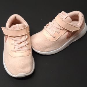 Nike girls size 9 shoes